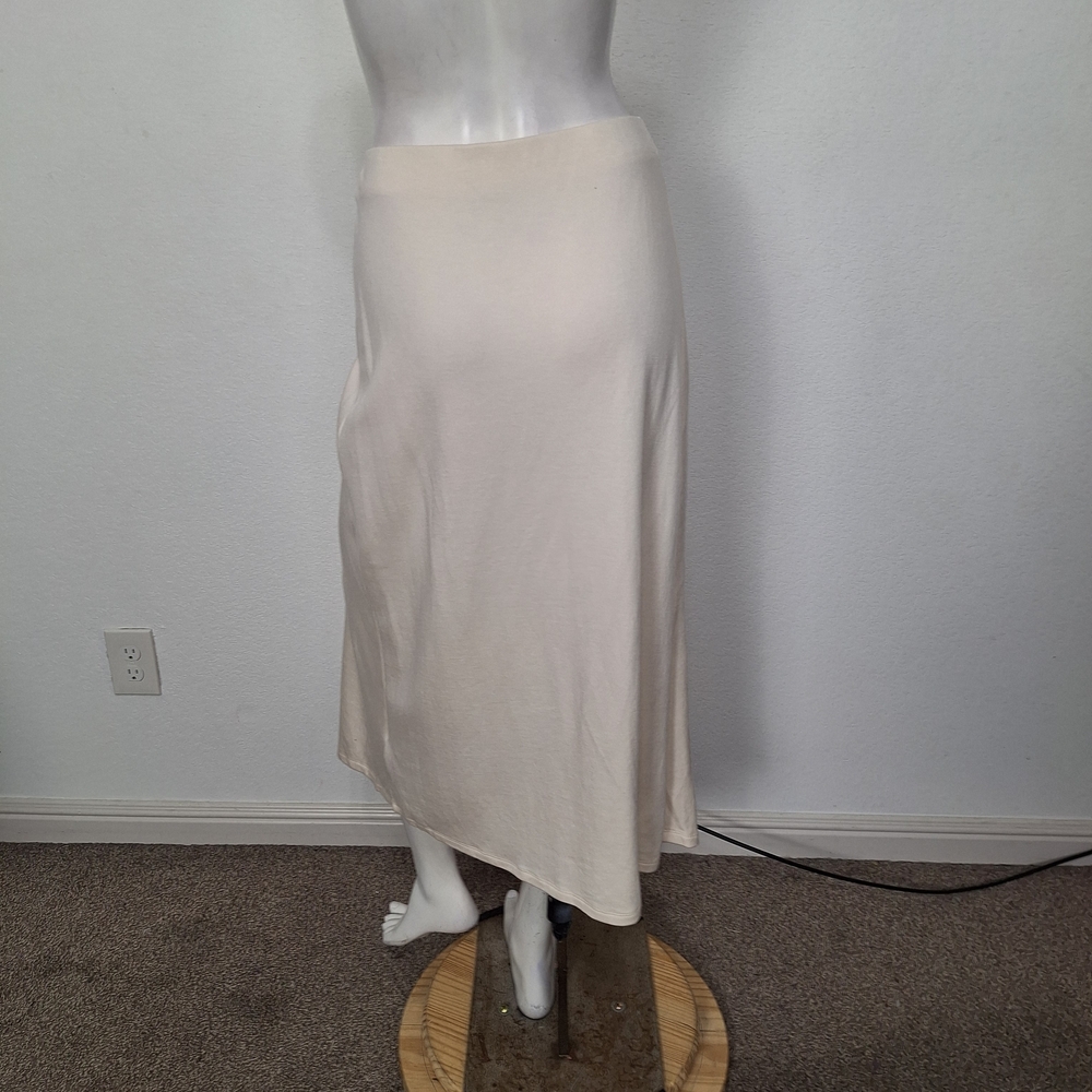 Massimo Dutti Cream Skirt - Picture 7 of 14